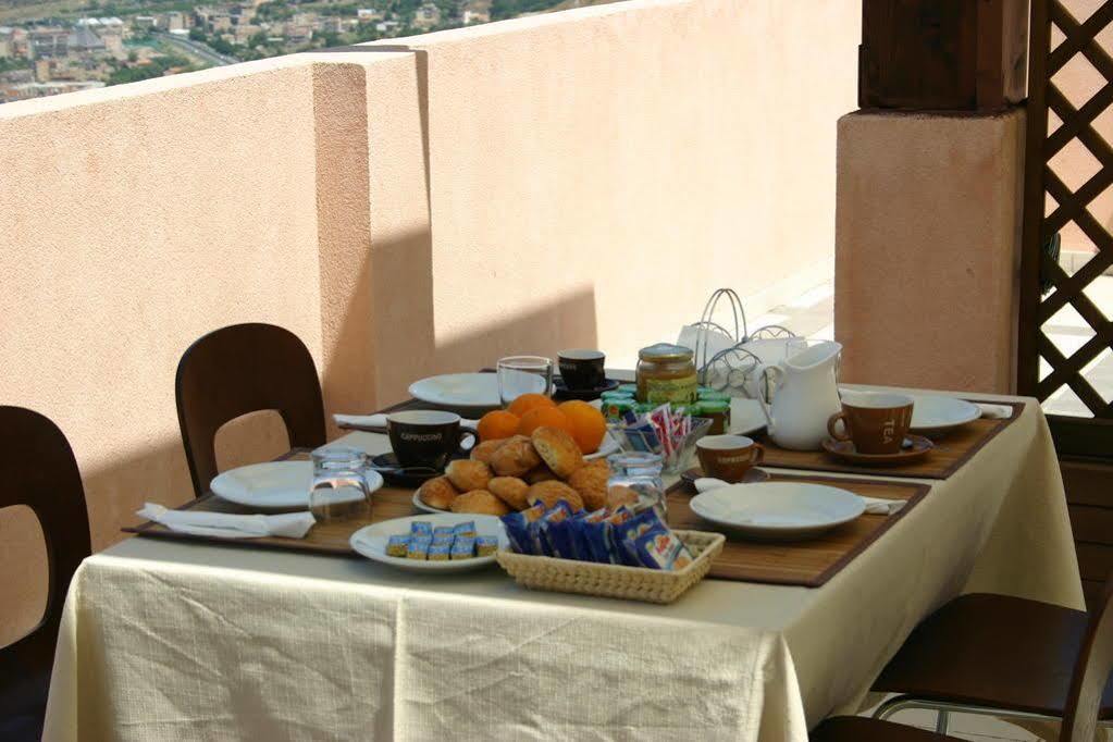 Il Giardino Di Ausonia Bed & Breakfast Reggio di Calabria Bagian luar foto